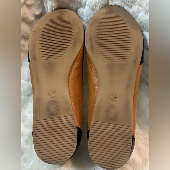 Bueno Black Tan  Soft Leather slip on ballet flat women’s size 7 - Picture 10 of 10